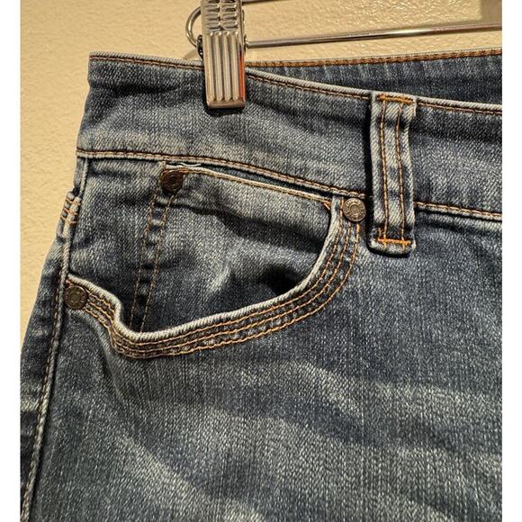 Talbots Flawless Five Pocket Jeans Women’s Size 8 Boyfriend Medium Wash Denim - Picture 5 of 10